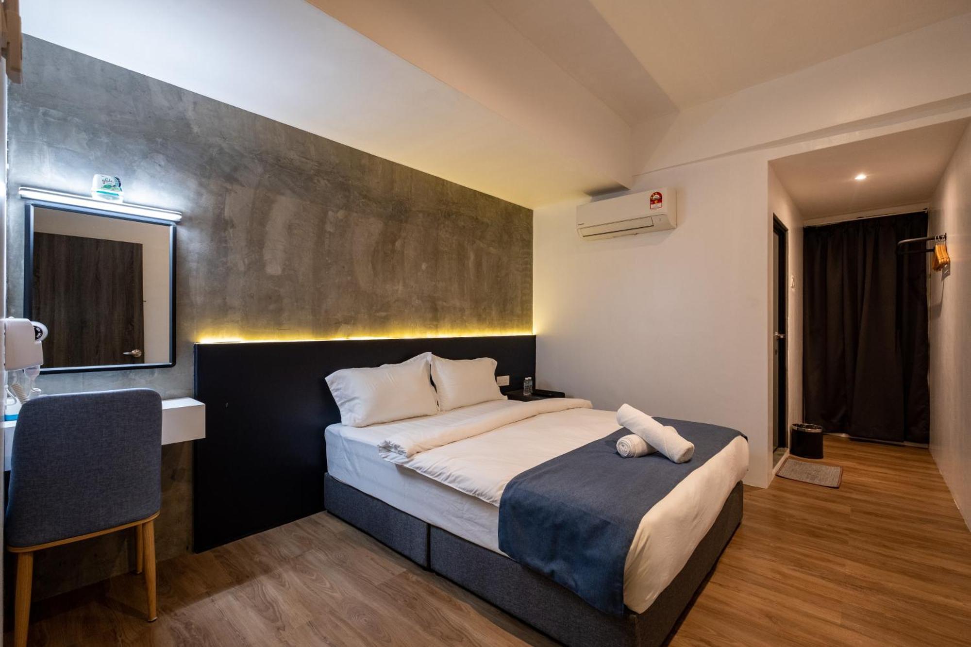 Boutique Hidden Loft Hotell Bukit Mertajam Exteriör bild